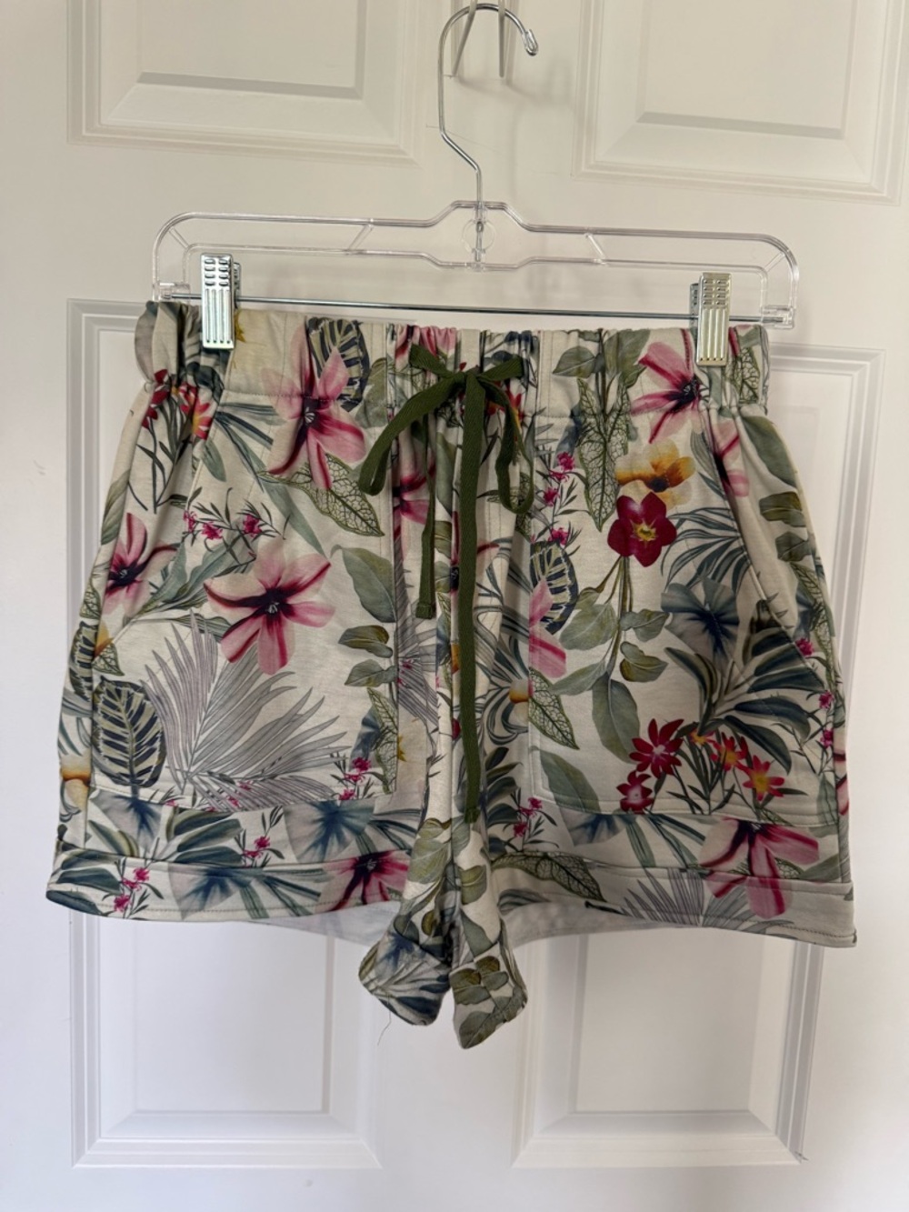 Floral Drawstring Women’s Shorts - Olive & Pink